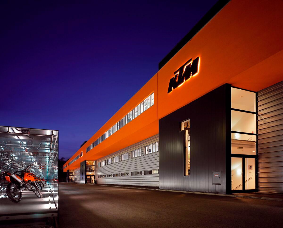ktm fabrica