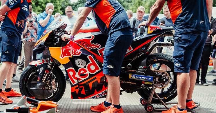 KTM RC16