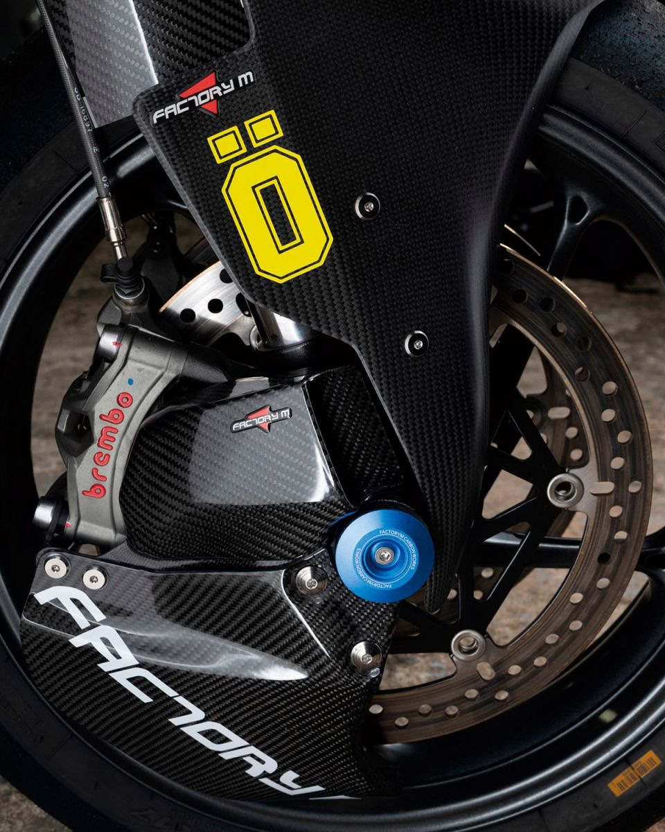 /KTMRC16TriumphStreetTriple