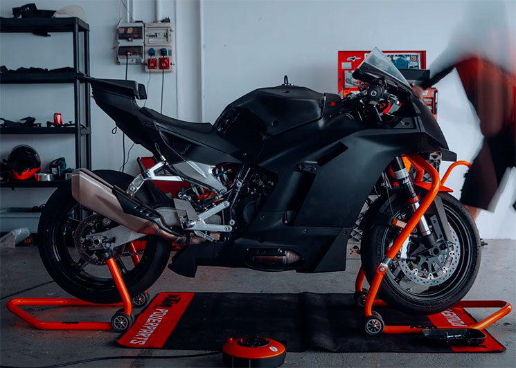 /KTM990-RCR