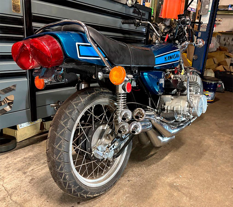 Kawasaki KH 606