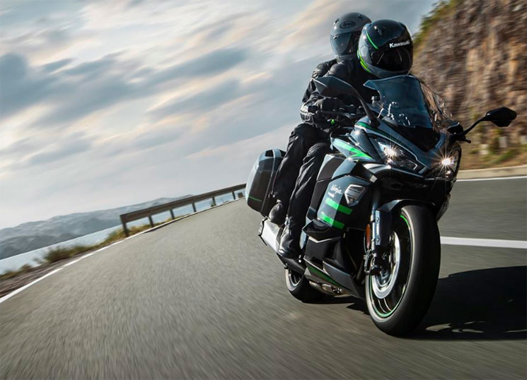 Kawasaki-Z1000SX-2020-4.jpg