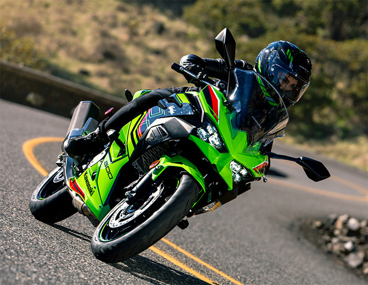KawasakiNinja500-2024.jpg