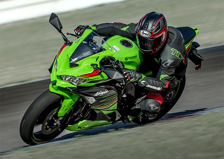 /KawasakiNinjaZX4R-344.jpg