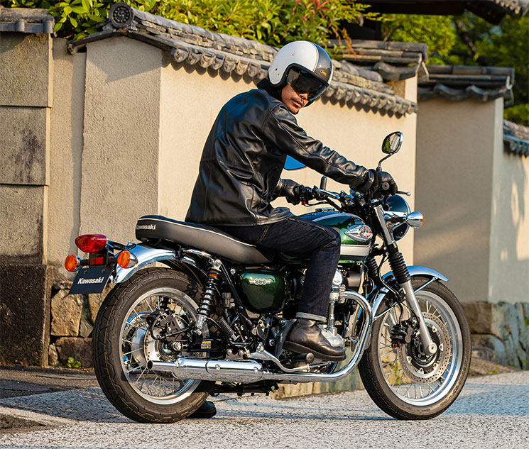 /KawasakiW800-2020-