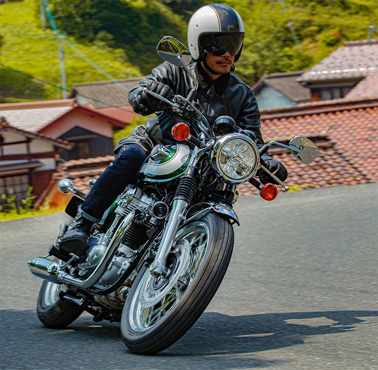 /KawasakiW800-2020-