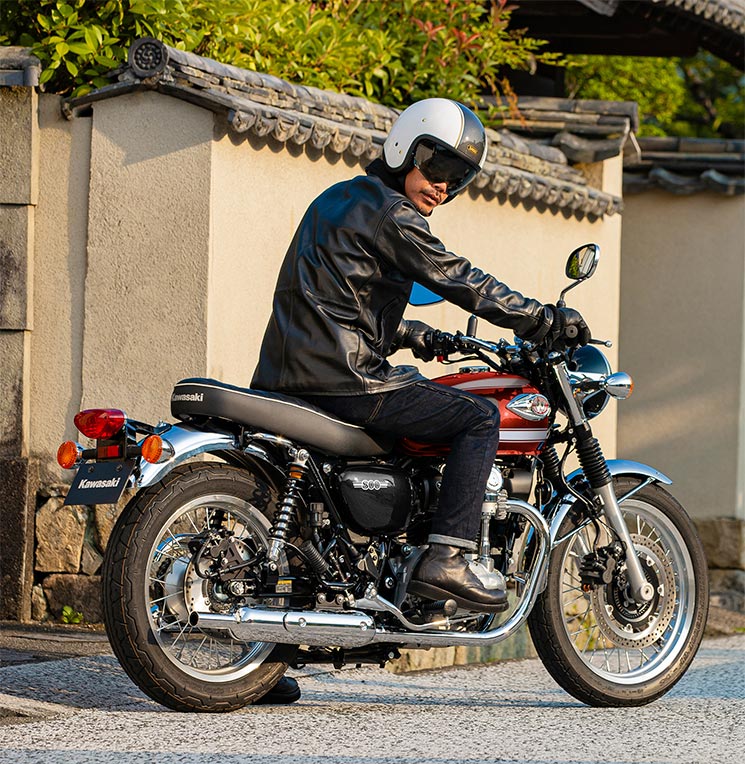 KawasakiW800-