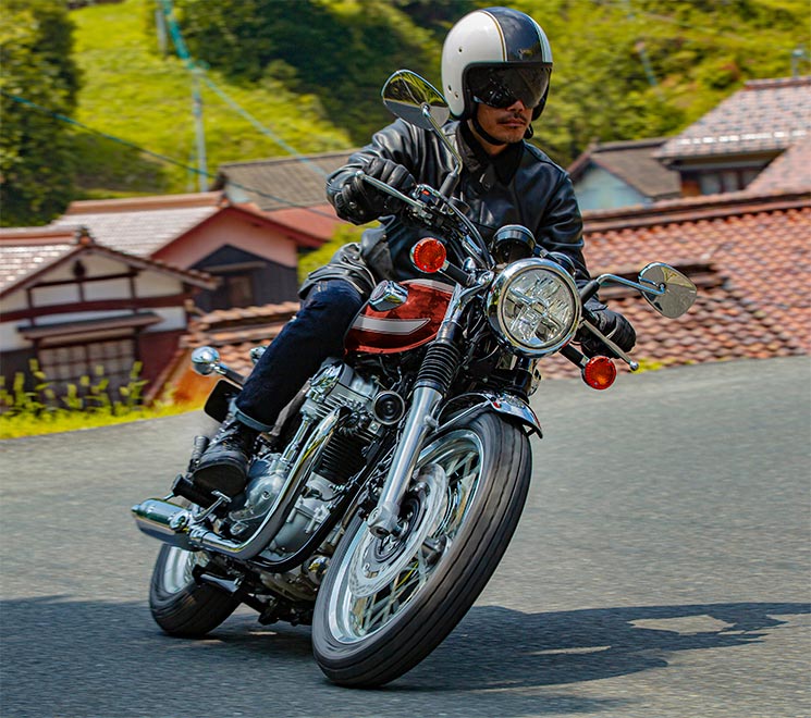 KawasakiW800-