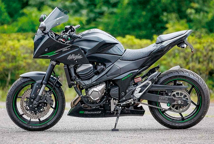 /KawasakiZ800-GPZ900R-