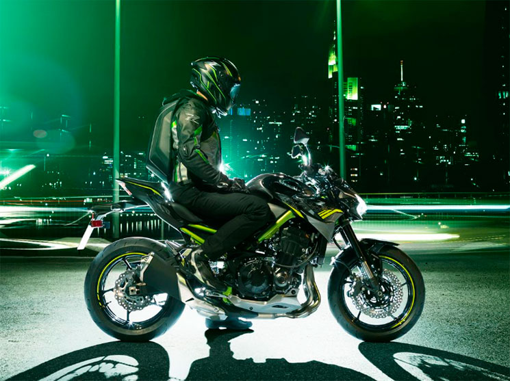 KawasakiZ900-2020-3.jpg