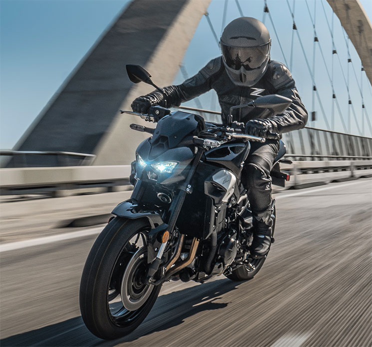 KawasakiZ900-2025-