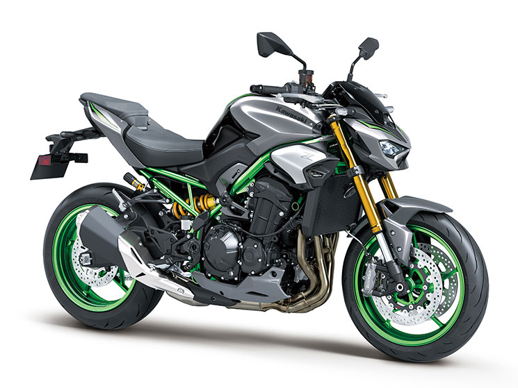 KawasakiZ900-2025(