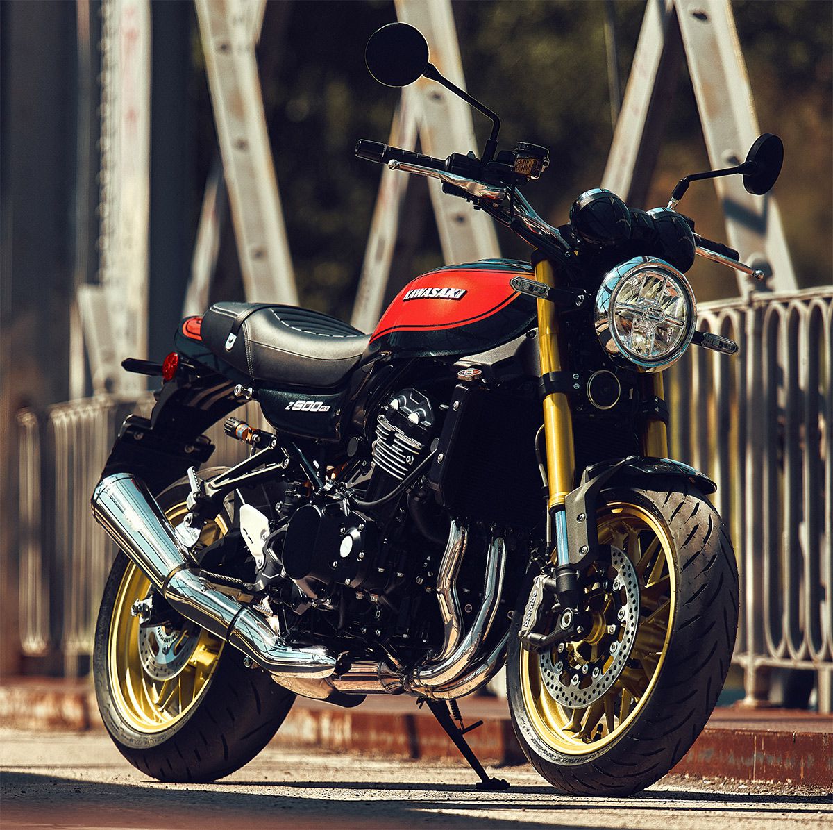 /KawasakiZ900RS-2026-