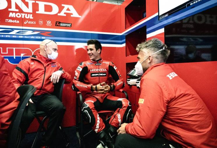 Lecuona-Vierge-Honda-Fireblade-2021