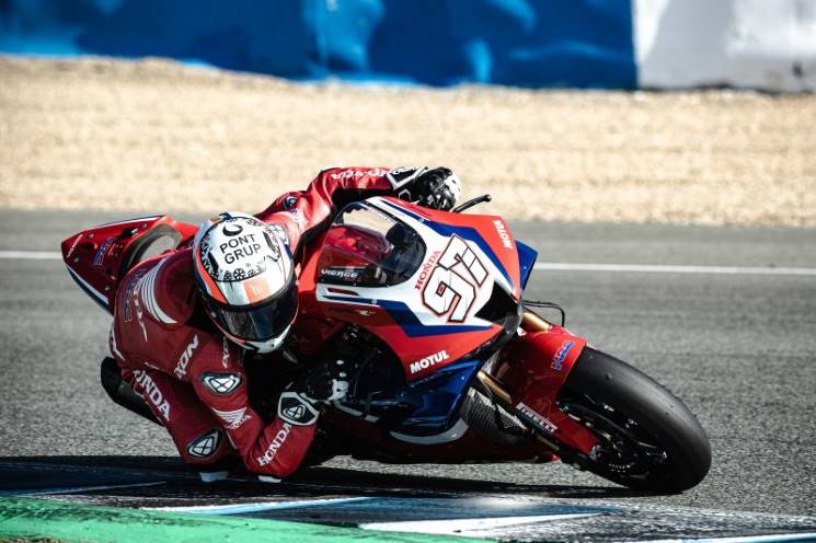 Lecuona-Vierge-Honda-Fireblade-2021