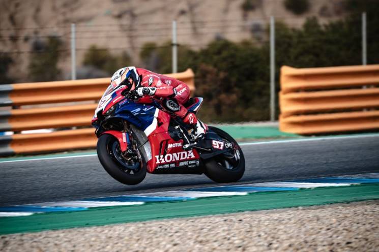 Lecuona-Vierge-Honda-Fireblade-2021