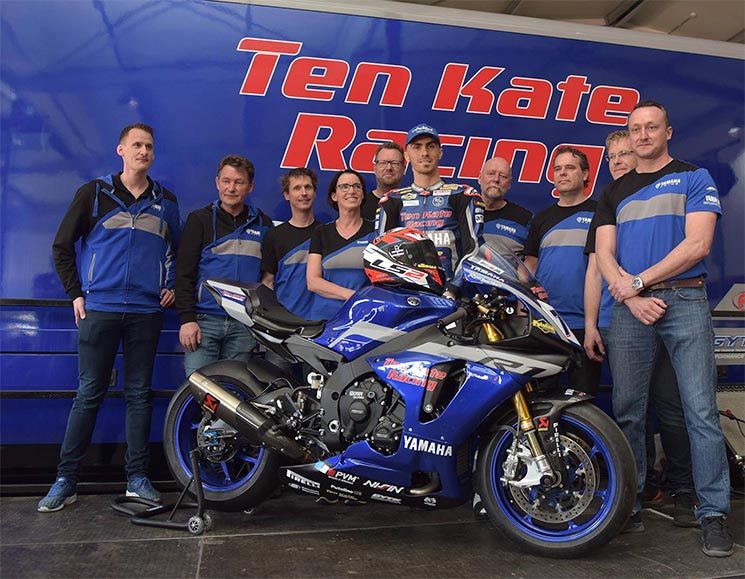 /LorisBazTenKateYamaha-2.jpg