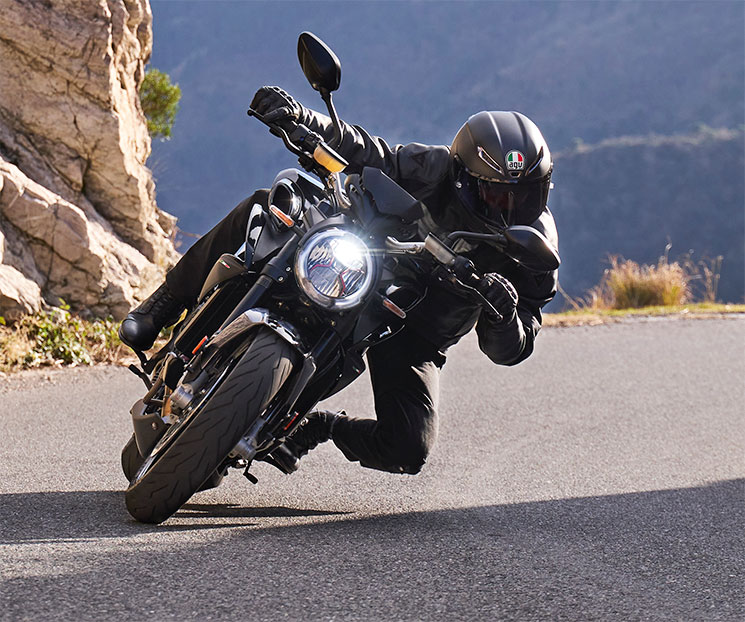 MVAGUSTA_BRUTALE_800_2021