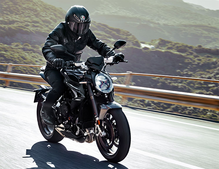 MVAGUSTA_BRUTALE_800_2021