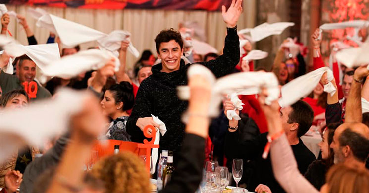 MarcMarquez-fans.jpg