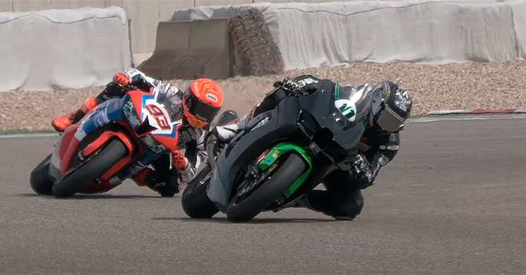 MarcMarquezCBR-KawasakiZX10rr.jpg