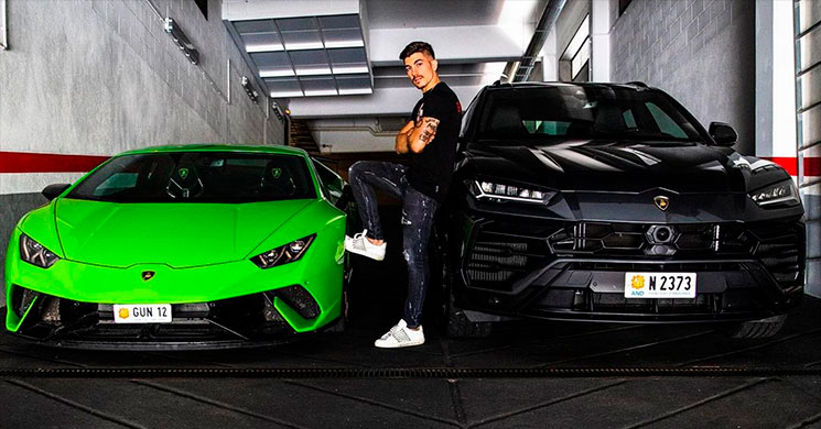 /MaverickVinalesLamborghini.jpg