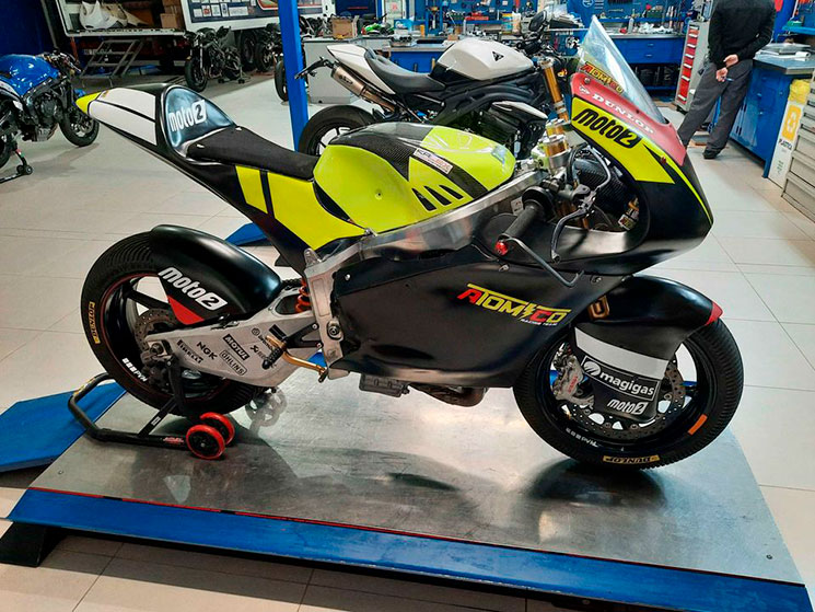 moto2