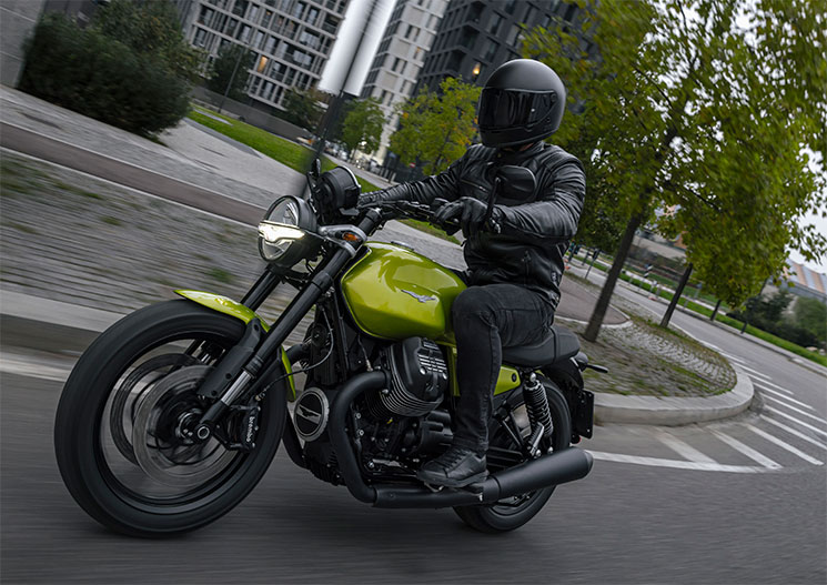 MotoGuzzi-V7-Sport-2025-1.jpg