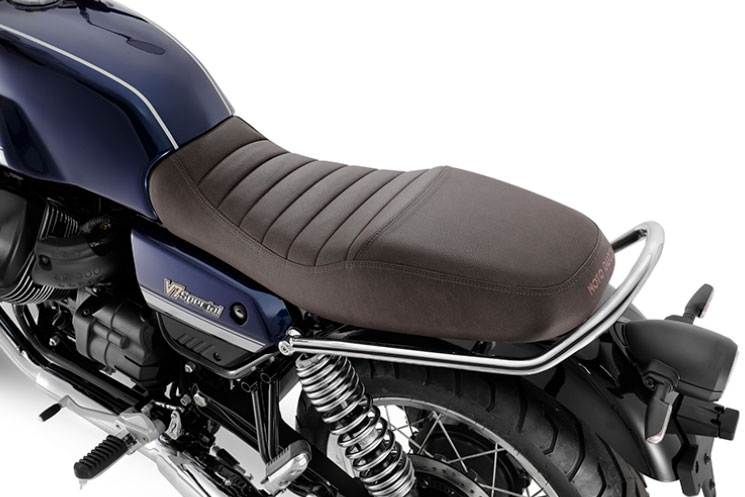 MotoGuzzi_V7-2021-1.jpg