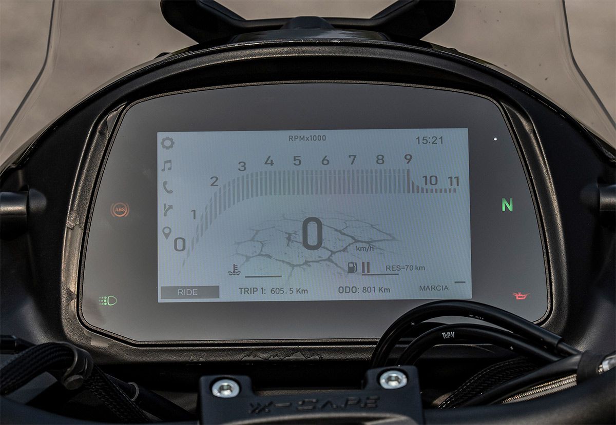 /MotoMoriniXCAPE700-