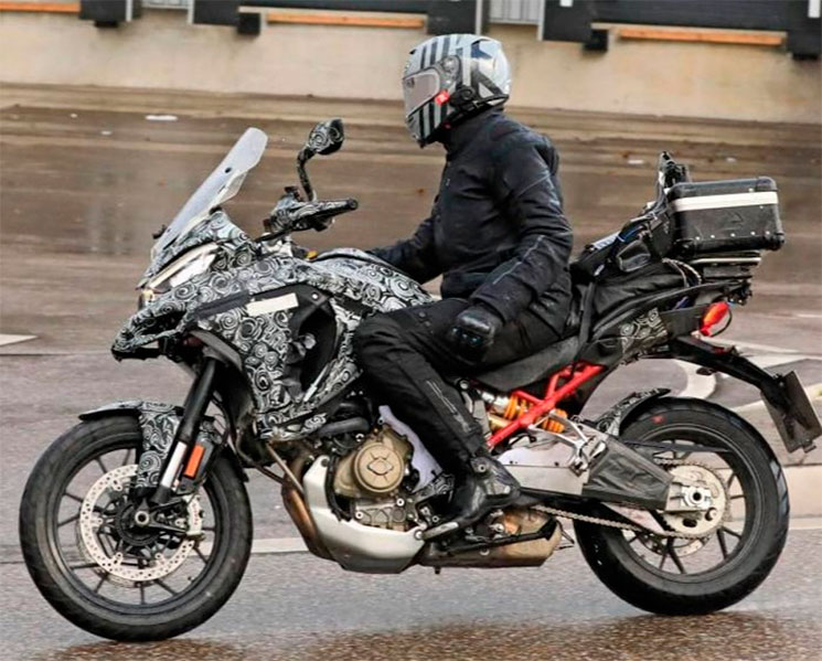 /Multistrada-V4-2021.jpg
