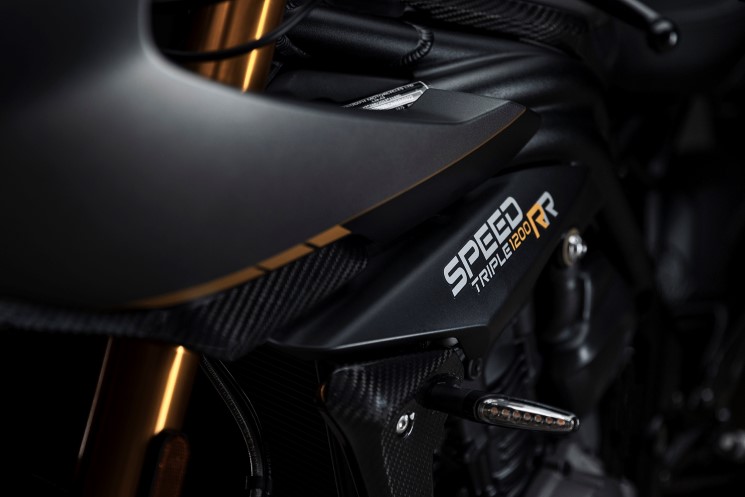 SpeedTriple-1200RR-Breitling