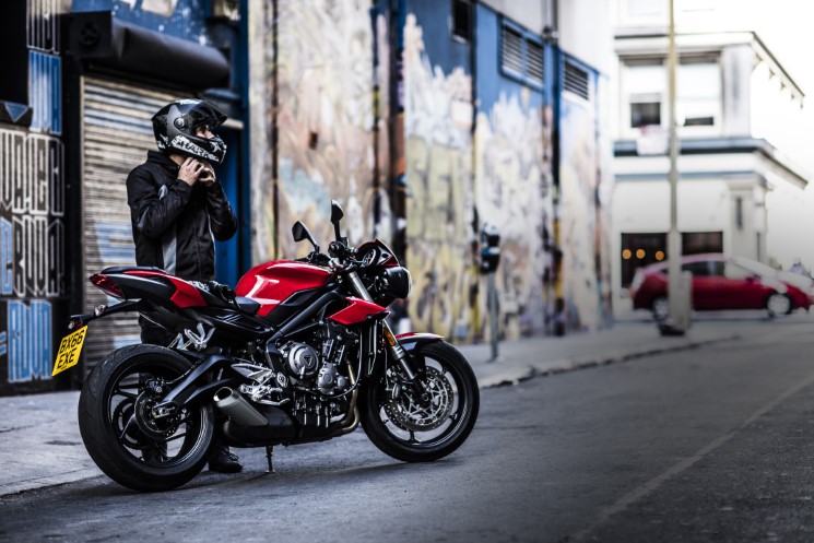 triumph_street_triple_2017_14(745).jpg