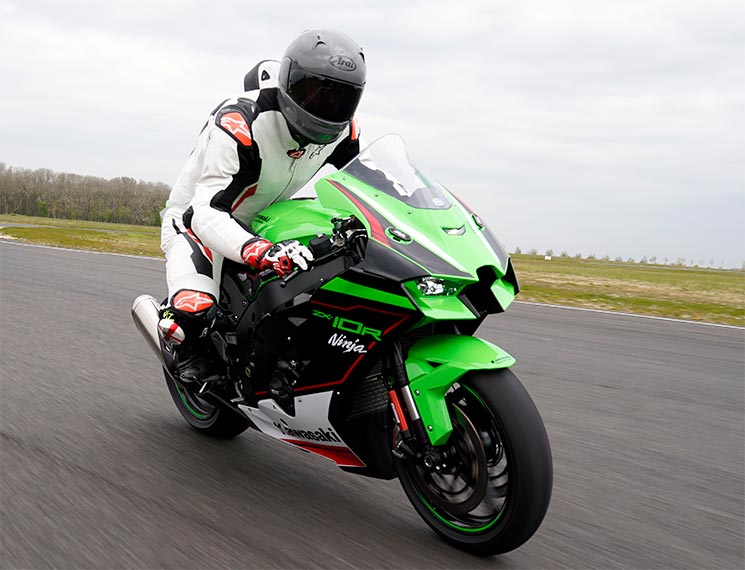 NinjaZX10RR-2021-3.jpg