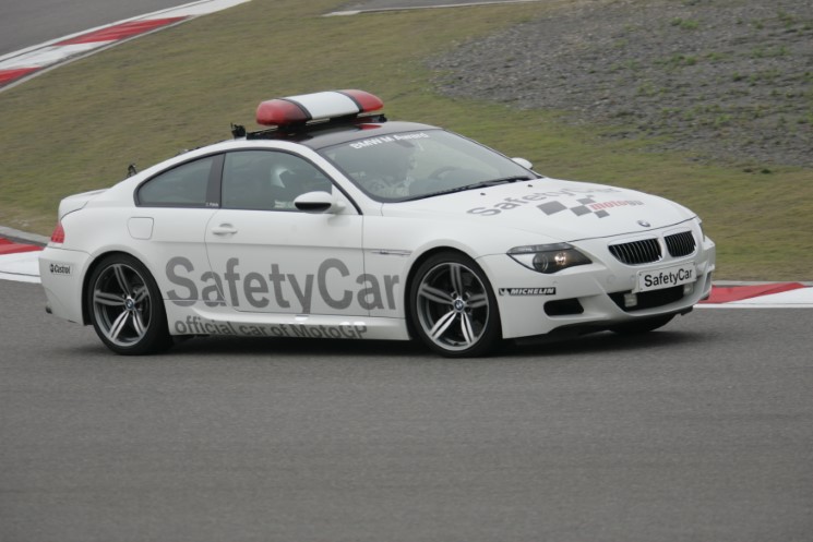 bmw-m6-safety-car