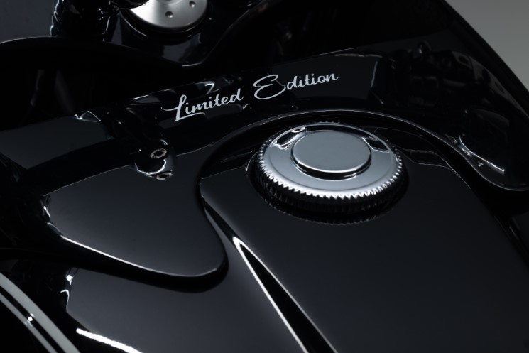 BMW R18 Custom Bike