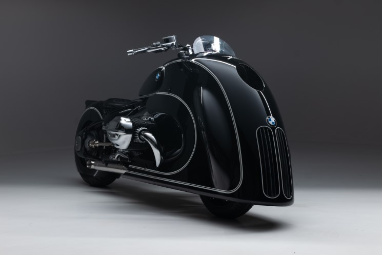 BMW R18 Custom Bike