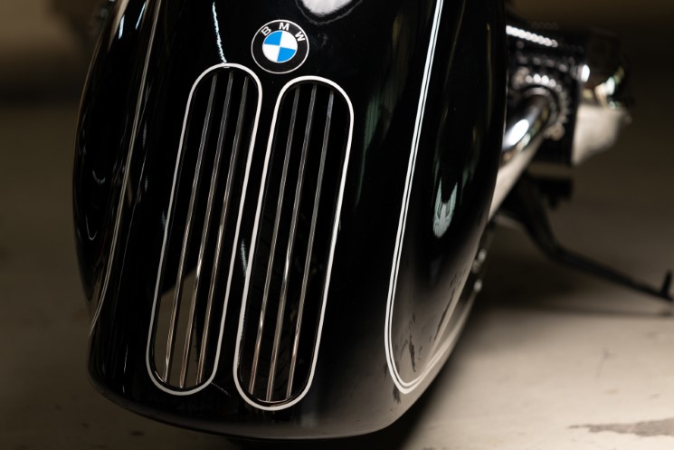 BMW R18 Custom Bike