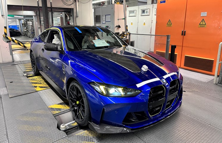 BMW-M4-CS-VR46.jpg