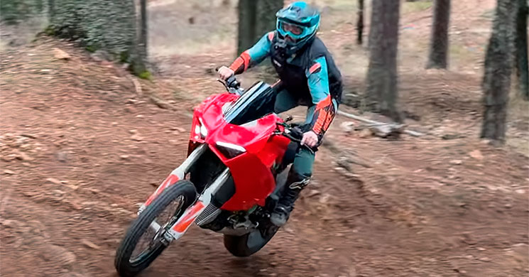 /PanigaleOffroad.jpg