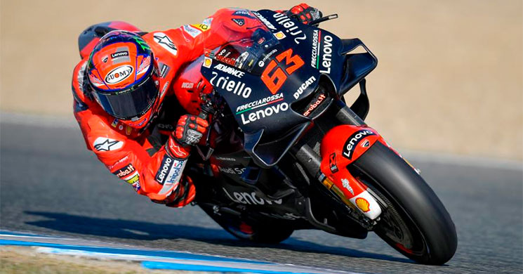 /PeccoBagnaia-34.jpg