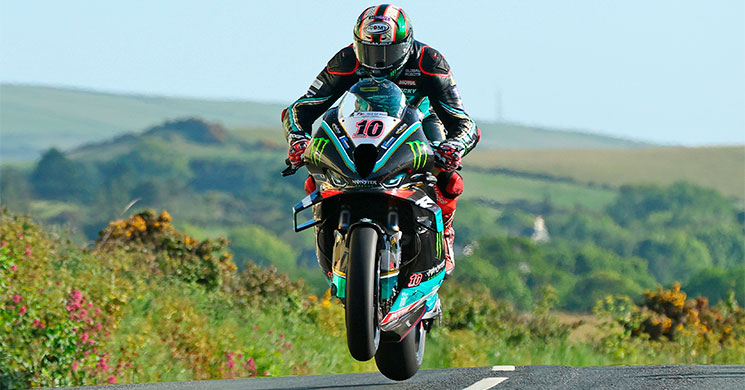 PeterHickmanBMW-M1000RR.jpg