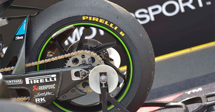 Pirelli-Slick-Superbike.jpg