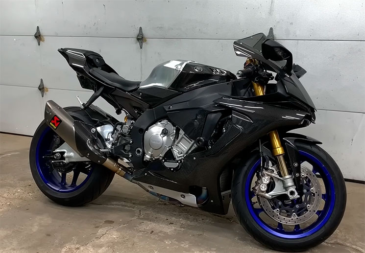 yamaha R1m