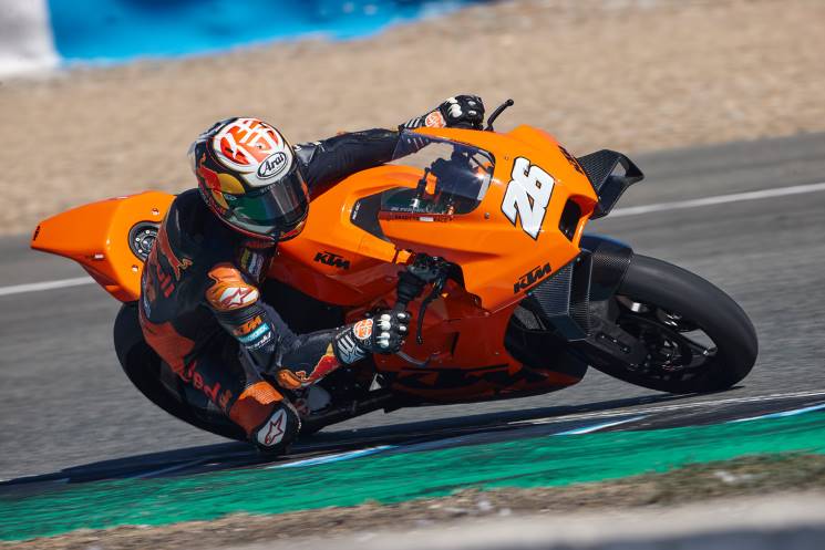 dani pedrosa ktm rc 8c