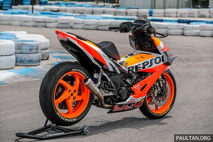 RC213V-Scooter-2.jpg
