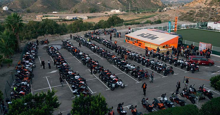 ReunionKTM-Adventure.jpg