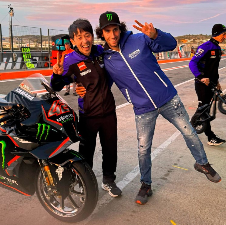alex rins yamaha