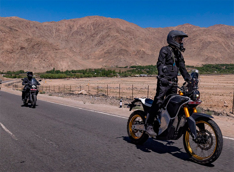 Royal-Enfield-Himalayan-Electrica.j