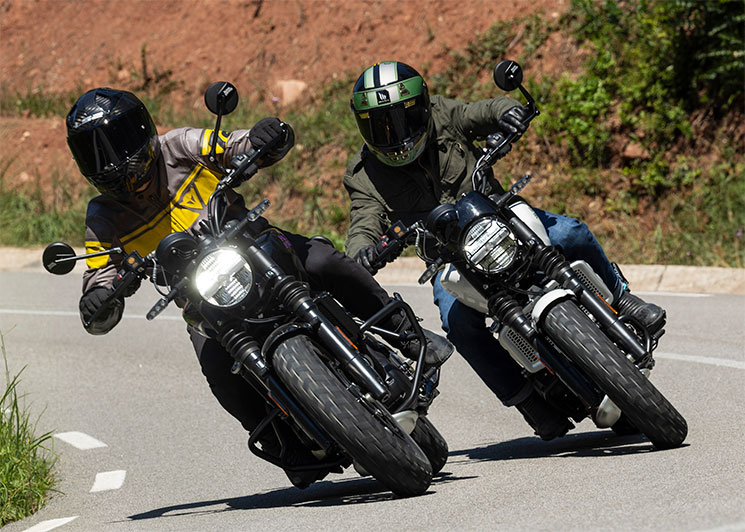 /Royal_Enfield_Guerrilla450